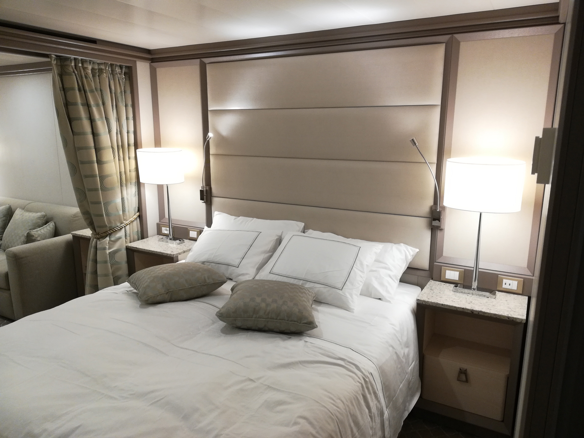 Regent Seven Seas Cruises - Homes